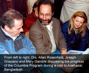 Image of Drs. Allan Rosenfield, Joseph Graziano and Mary Gamble discussing the progress of the columbia Program during a visit to Araihazar, Bangladesh.
